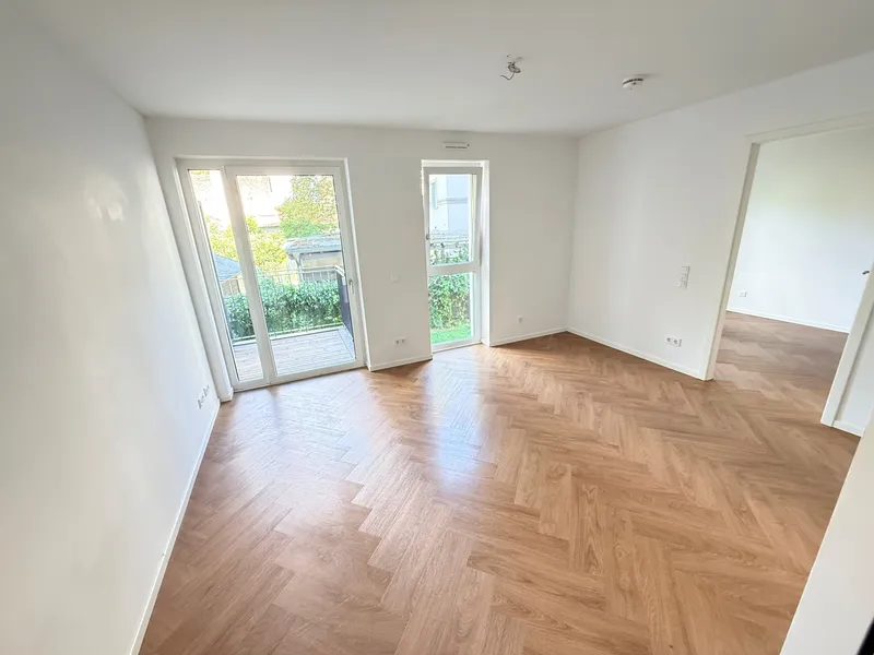 Sehr ruhige Wohnung zum Innenhof - mit EBK, Abstellkammer und Balkon!! — photo 1